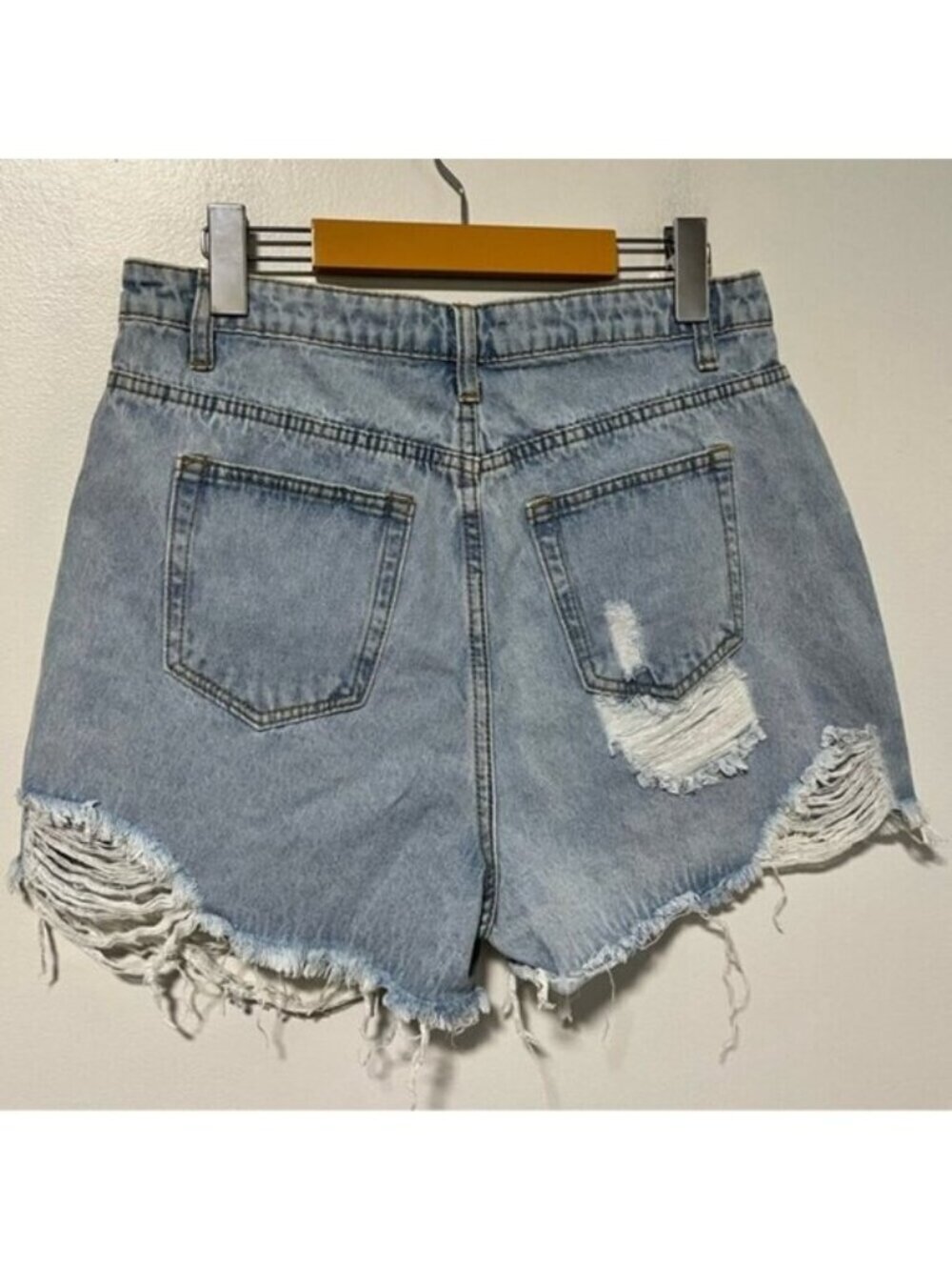 Missguided Extreme Rip Hem High-Waist Denim Shorts - Size US 8 - Picture 5 of 11